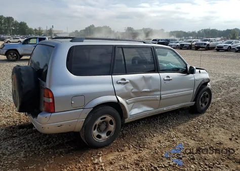 2002 Suzuki Xl7 Plus z USA, uszkodzony, nr VIN NULL